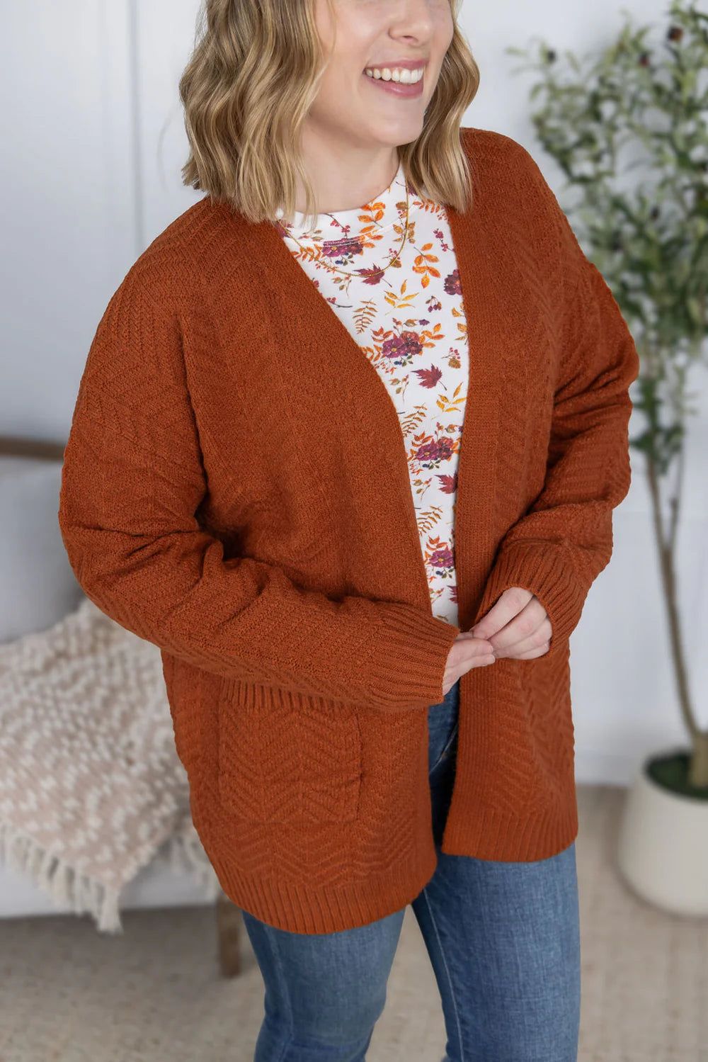 The Billie Open Knit Cardigan - Rust