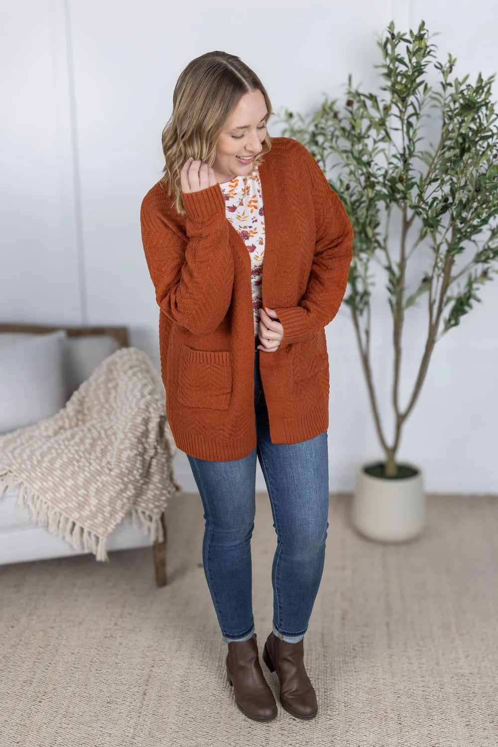 The Billie Open Knit Cardigan - Rust
