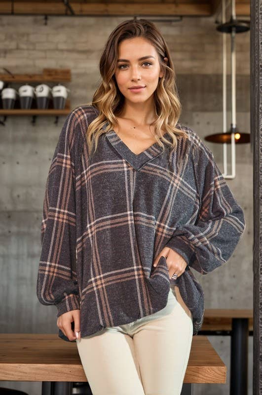 The Tanya Plaid Top: Charcoal