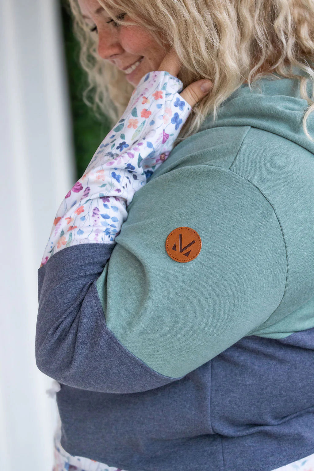 The Gwen Fullzip Hoodie - Floral