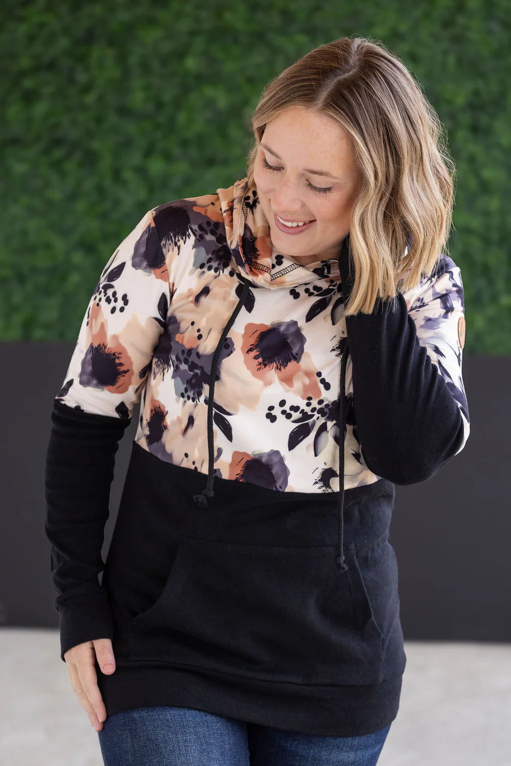 The Hailey Pullover - Floral